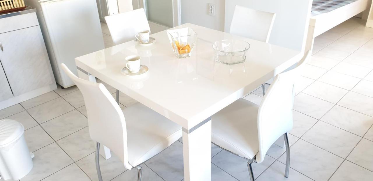 The White Apartment Охрид Экстерьер фото